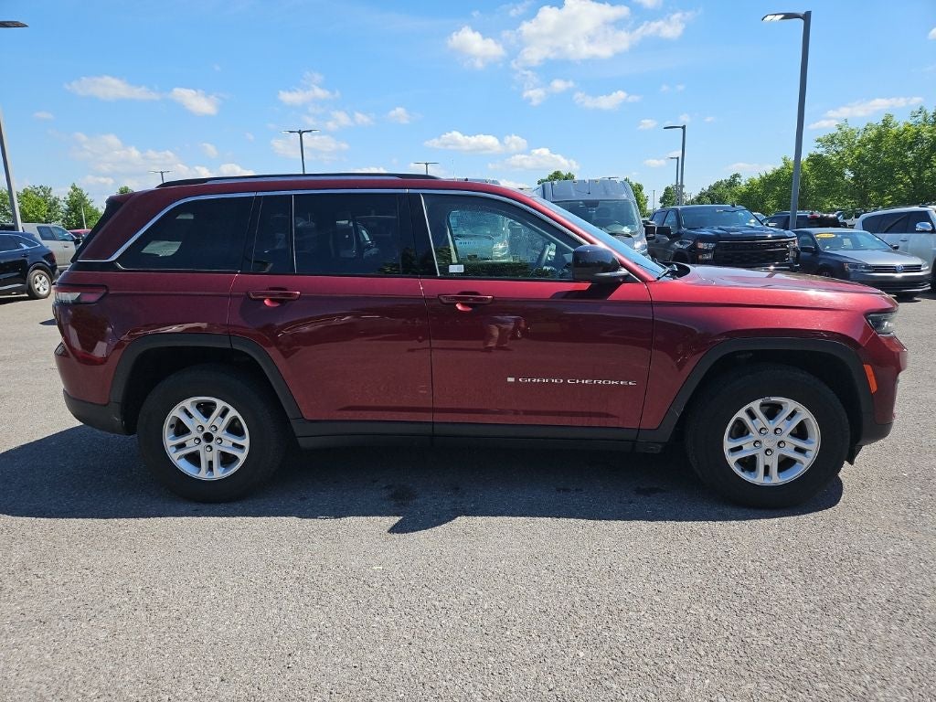 2023 Jeep Grand Cherokee Laredo 4x4