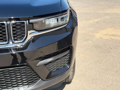 2026 Jeep Grand Cherokee GRAND CHEROKEE LAREDO X 4X4