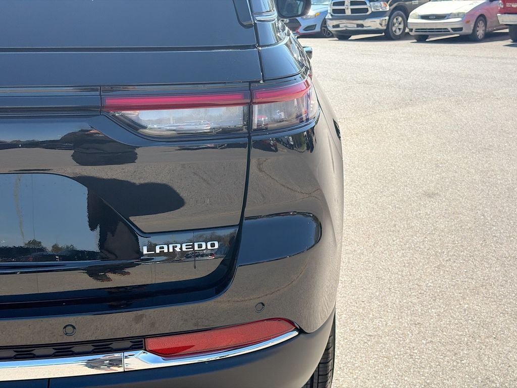 2026 Jeep Grand Cherokee GRAND CHEROKEE LAREDO X 4X4