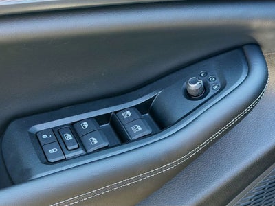 2026 Jeep Grand Cherokee GRAND CHEROKEE LAREDO X 4X4