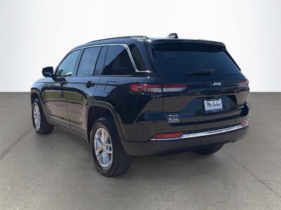 2026 Jeep Grand Cherokee GRAND CHEROKEE LAREDO X 4X4