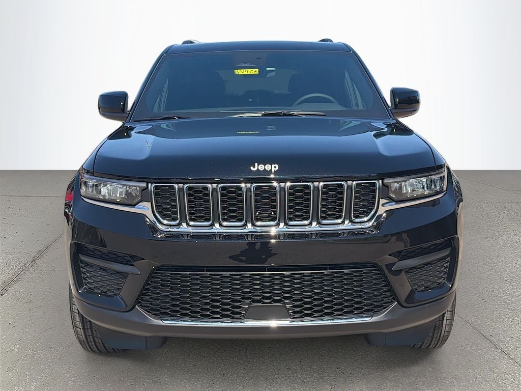 2026 Jeep Grand Cherokee GRAND CHEROKEE LAREDO X 4X4