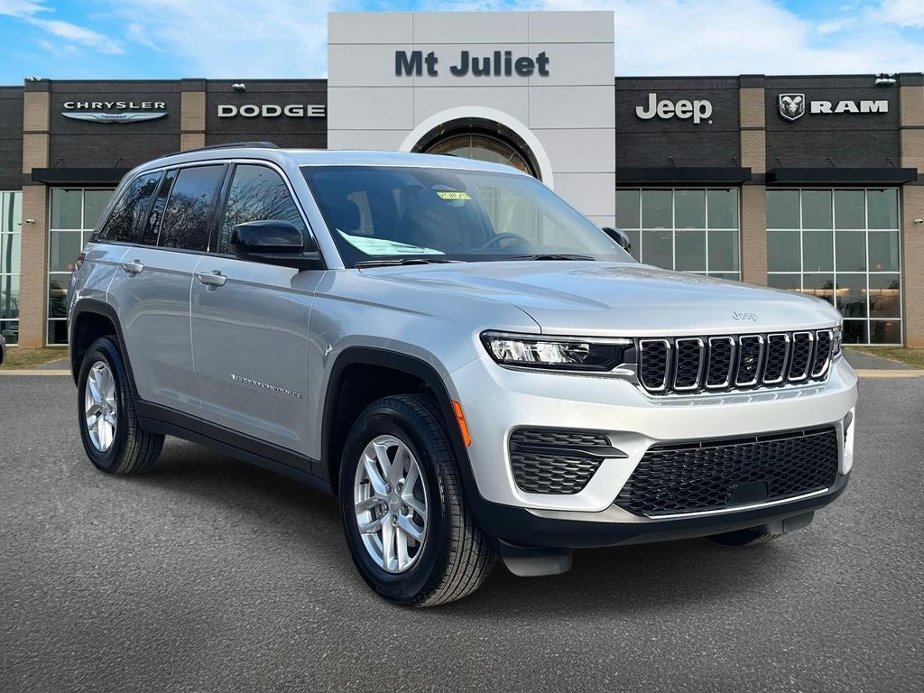 2025 Jeep Grand Cherokee GRAND CHEROKEE LAREDO X 4X4