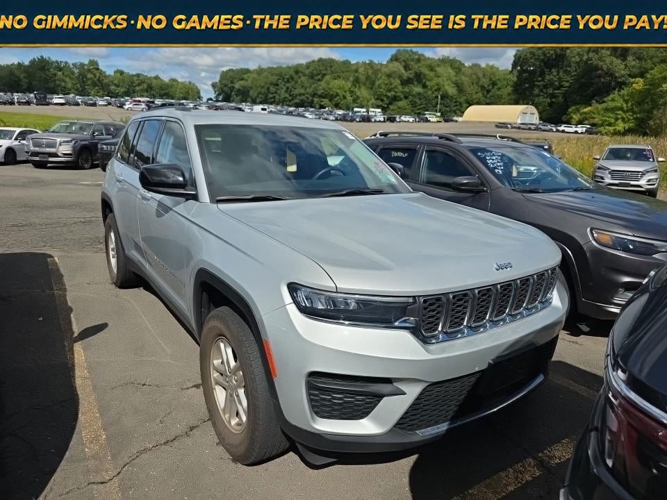 2023 Jeep Grand Cherokee Laredo 4x4