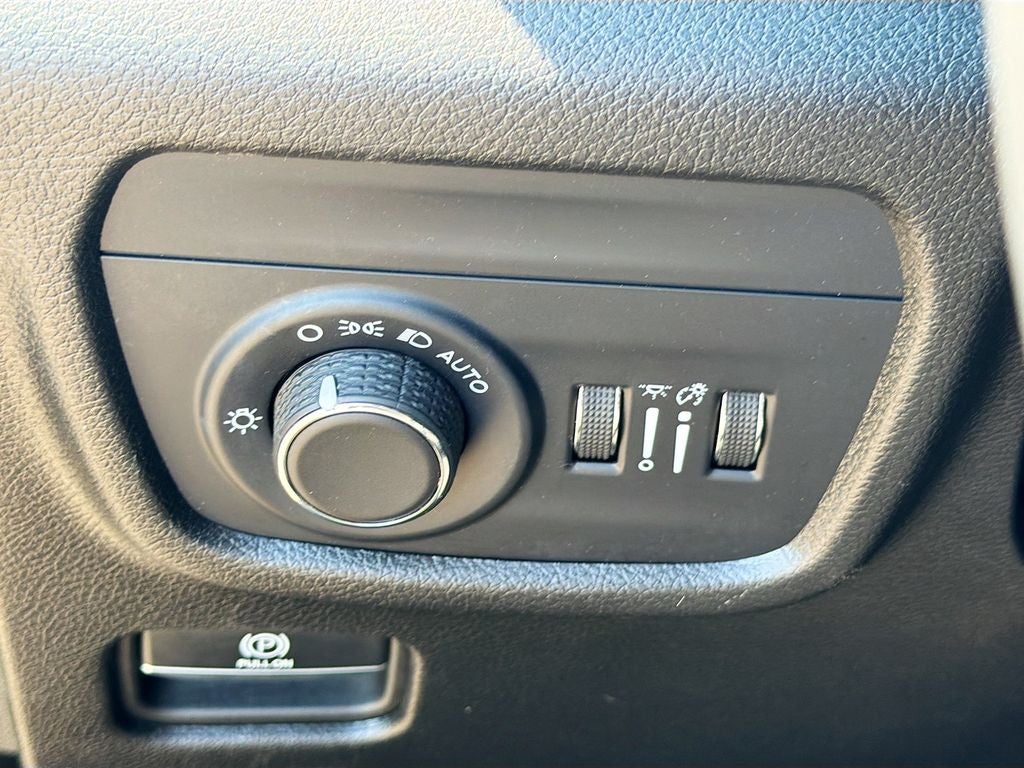 2024 Jeep Grand Cherokee Laredo 4x4