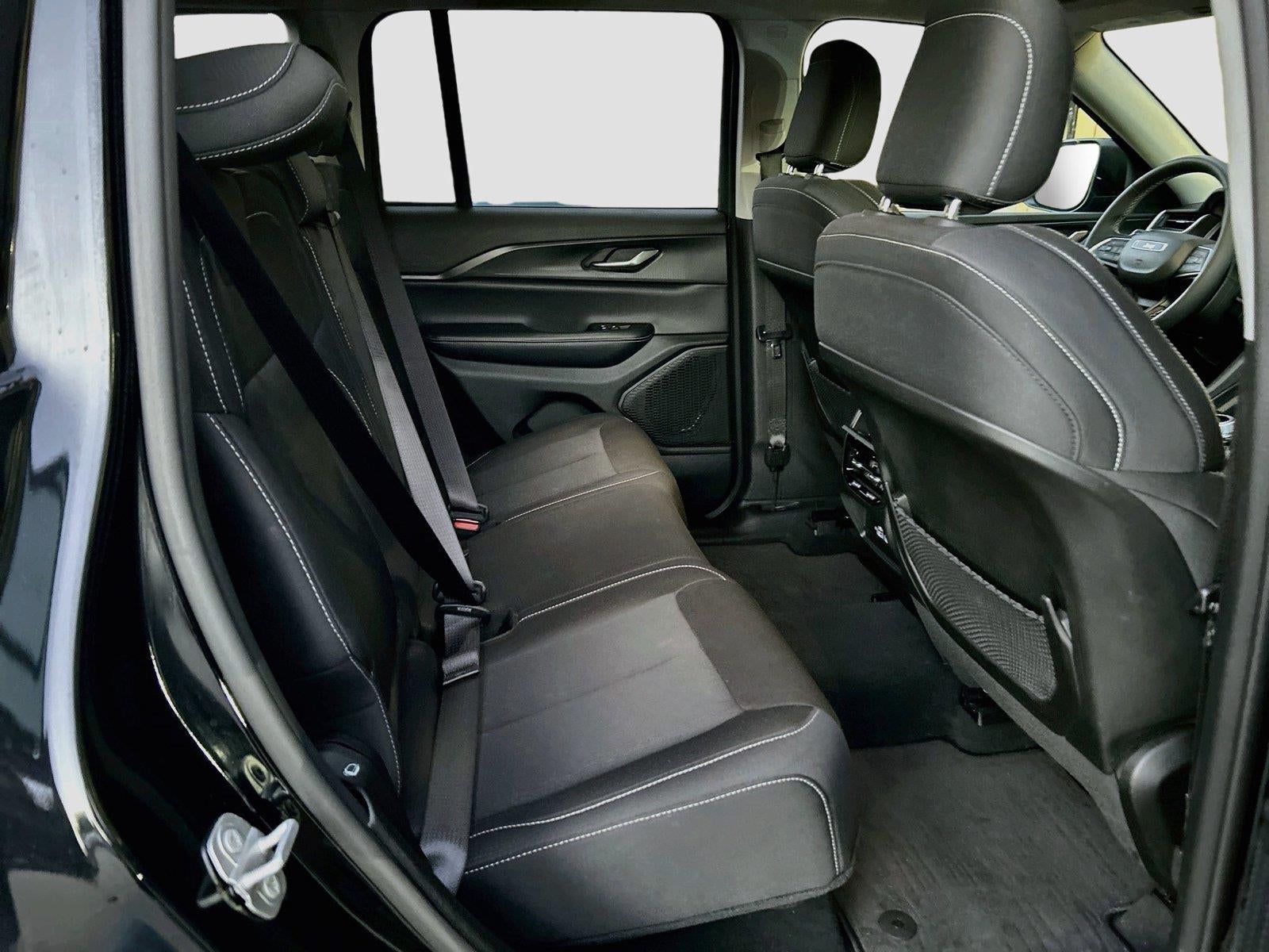 2024 Jeep Grand Cherokee Laredo X 4x4