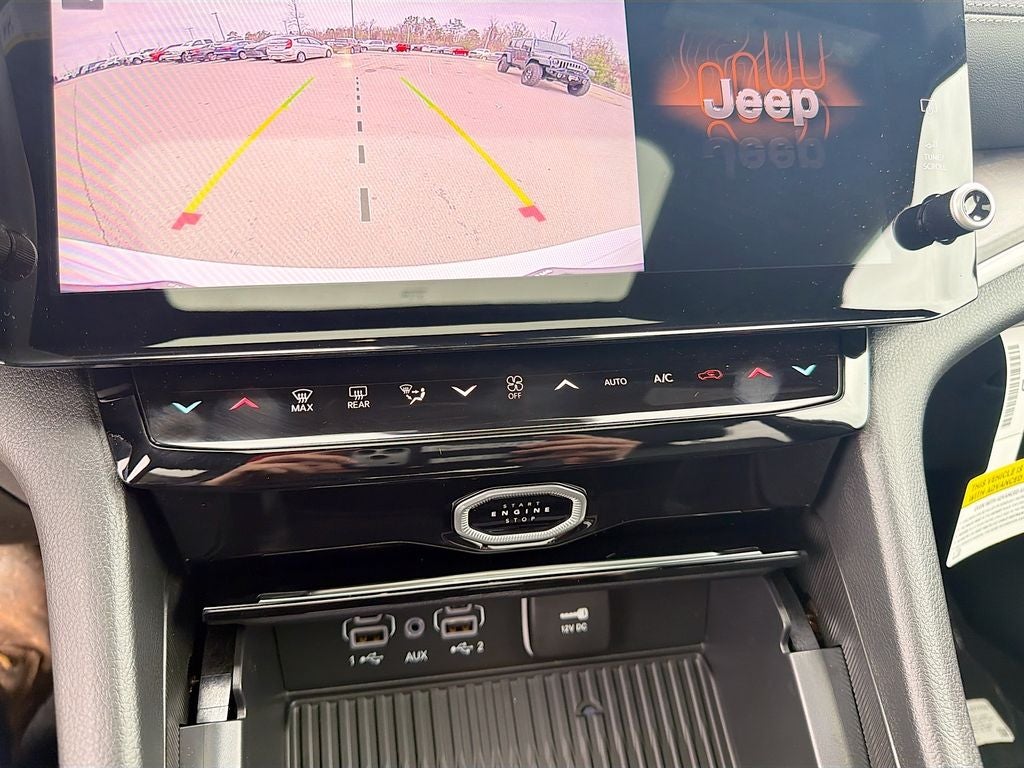 2026 Jeep Grand Cherokee GRAND CHEROKEE LAREDO ALTITUDE 4X4