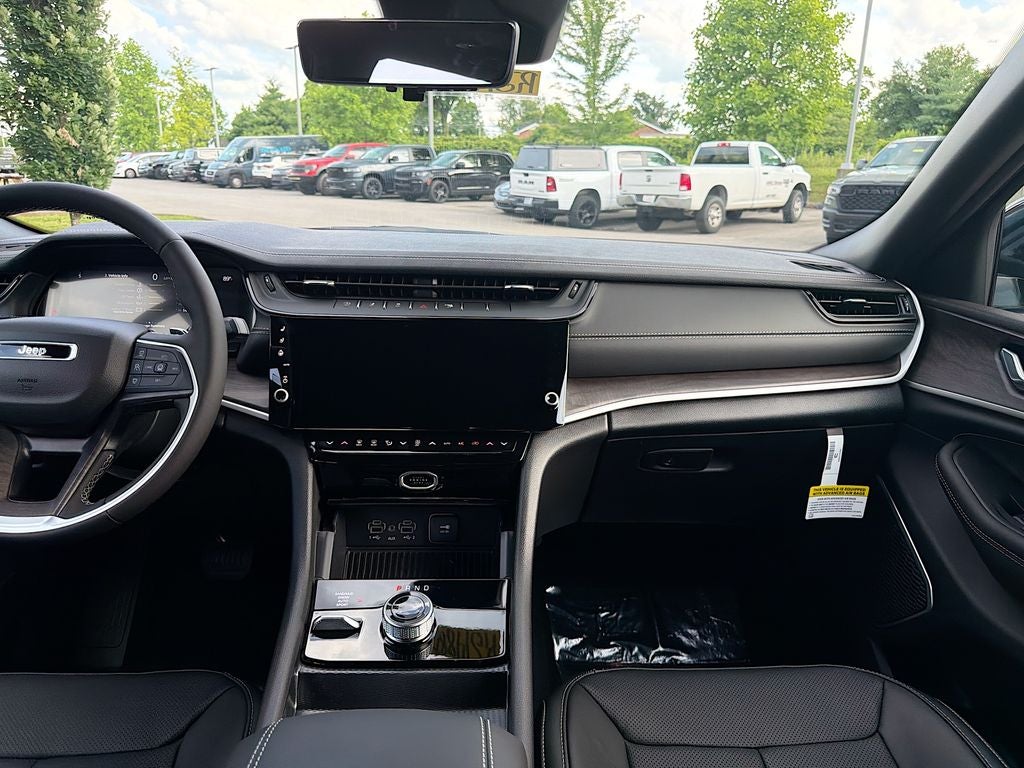 2026 Jeep Grand Cherokee GRAND CHEROKEE LIMITED RESERVE 4X4