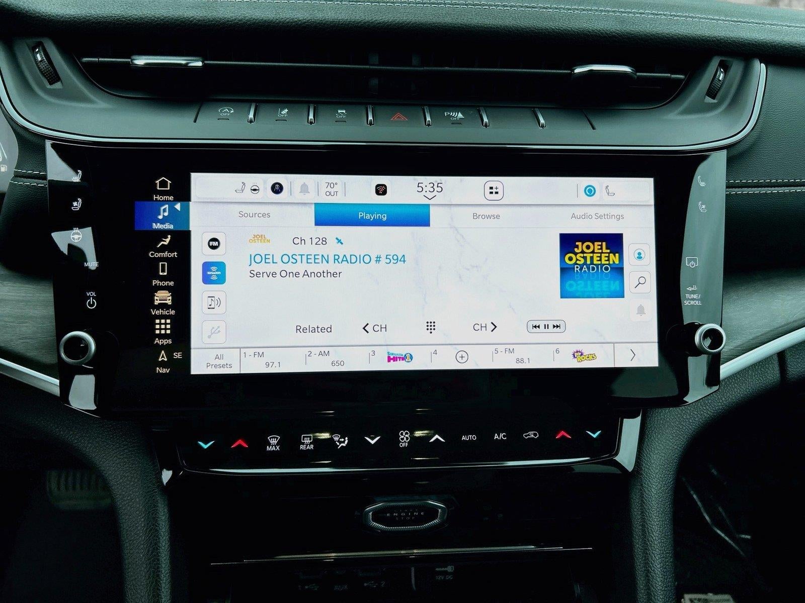 2027 Jeep Grand Cherokee GRAND CHEROKEE LIMITED RESERVE 4X4