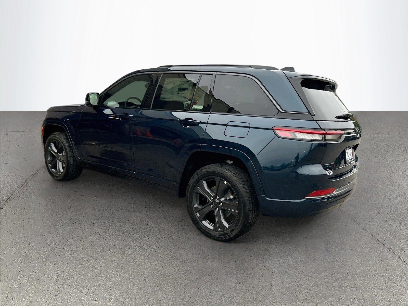 2027 Jeep Grand Cherokee GRAND CHEROKEE LIMITED RESERVE 4X4
