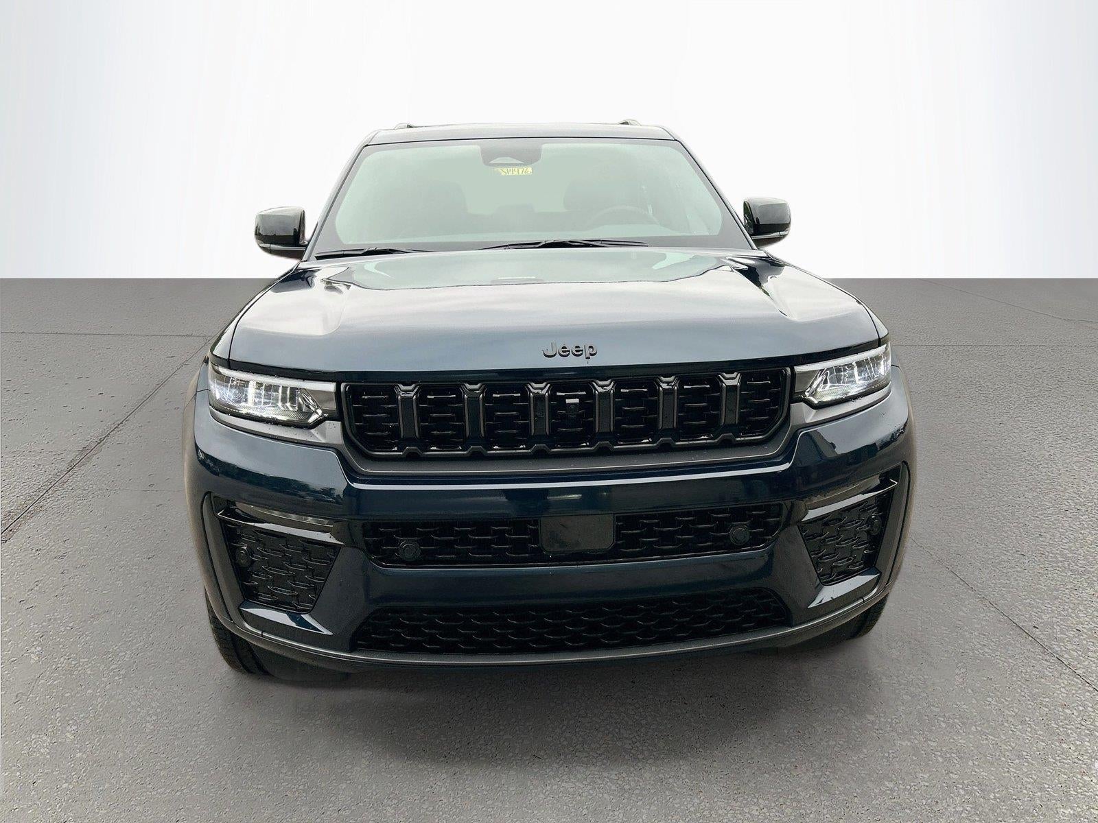 2027 Jeep Grand Cherokee GRAND CHEROKEE LIMITED RESERVE 4X4