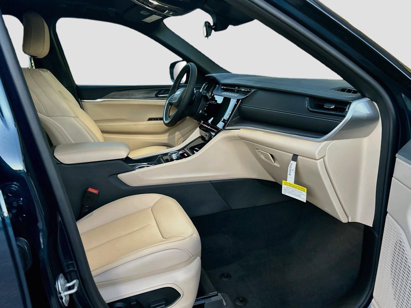 2027 Jeep Grand Cherokee GRAND CHEROKEE LIMITED 4X4