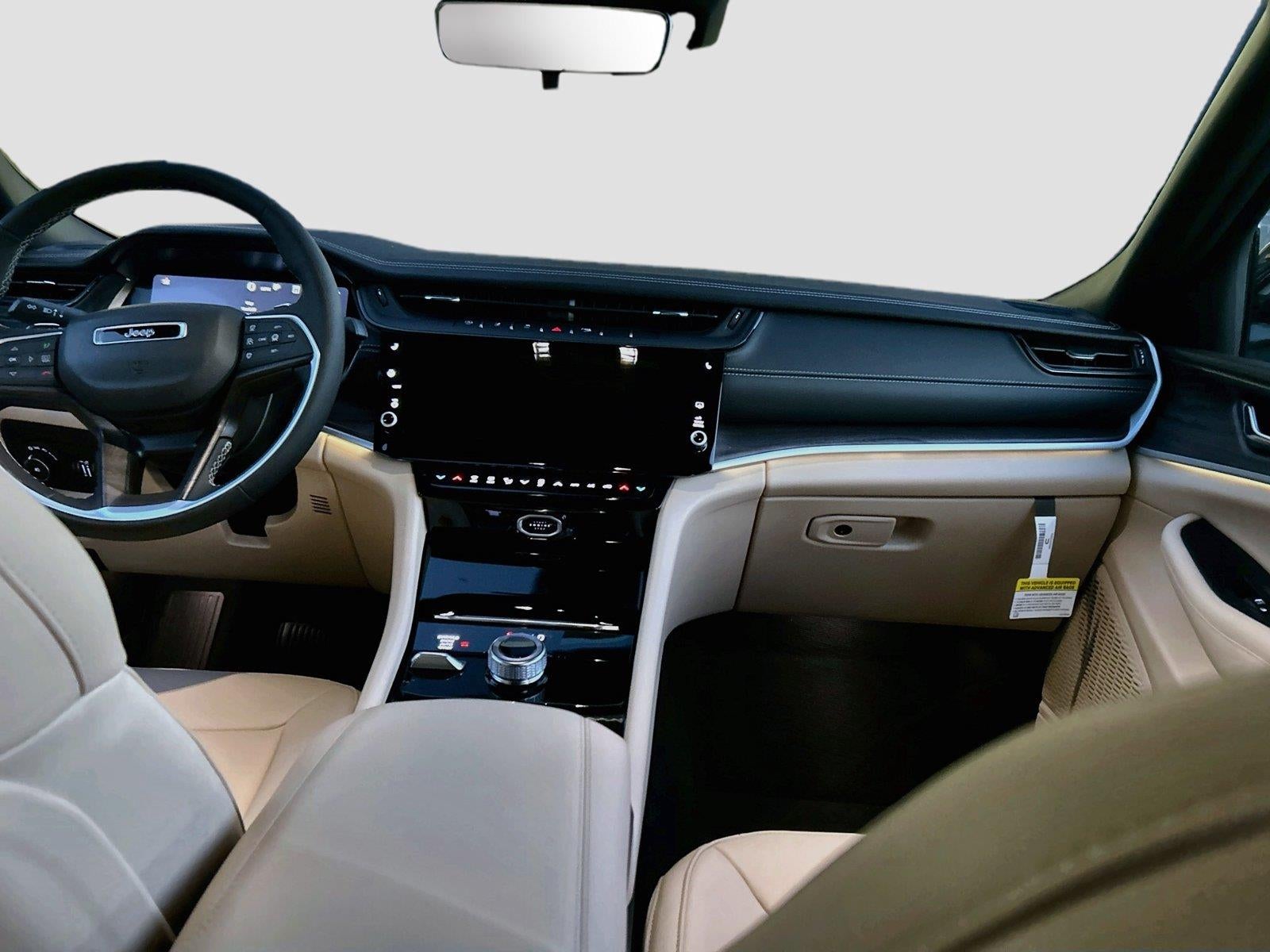 2027 Jeep Grand Cherokee GRAND CHEROKEE LIMITED 4X4