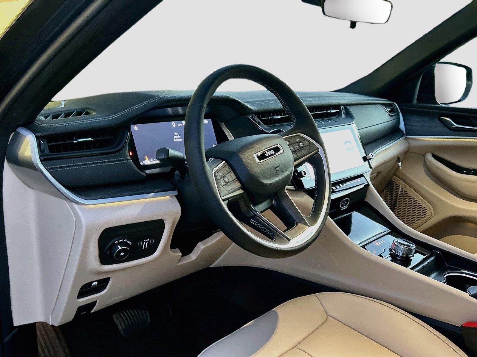2027 Jeep Grand Cherokee GRAND CHEROKEE LIMITED 4X4