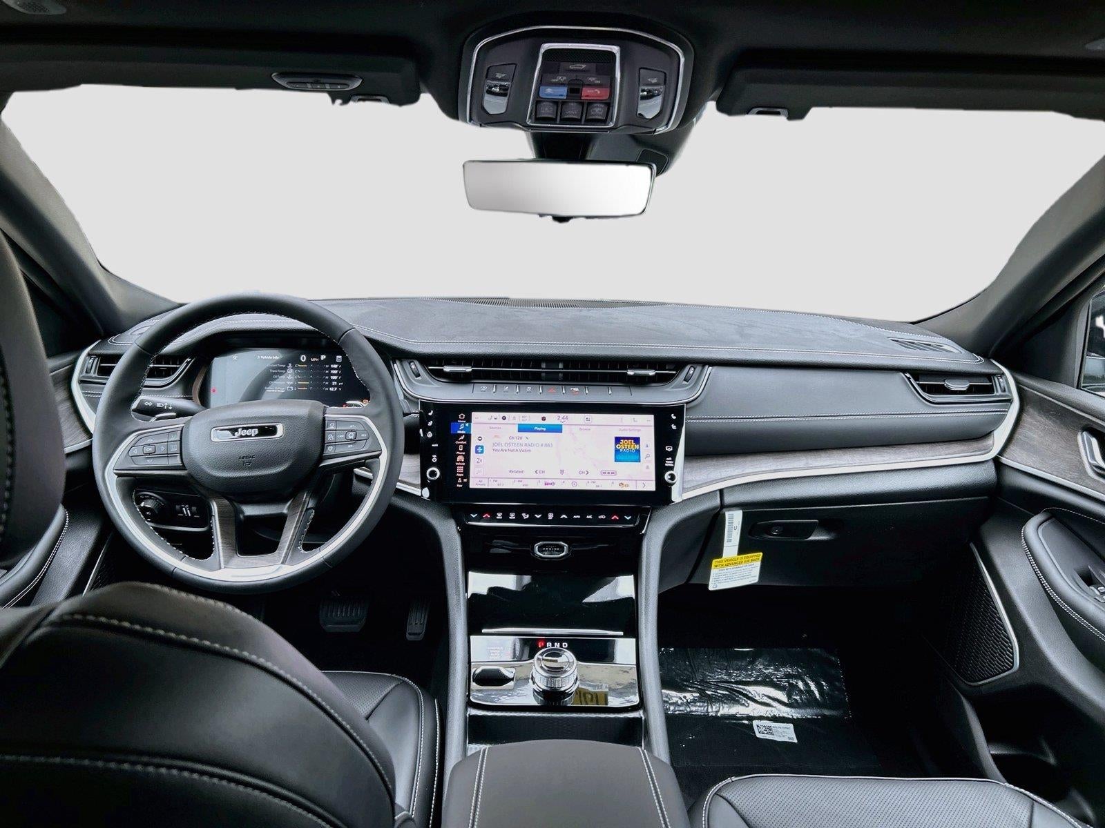2027 Jeep Grand Cherokee GRAND CHEROKEE LIMITED RESERVE 4X4