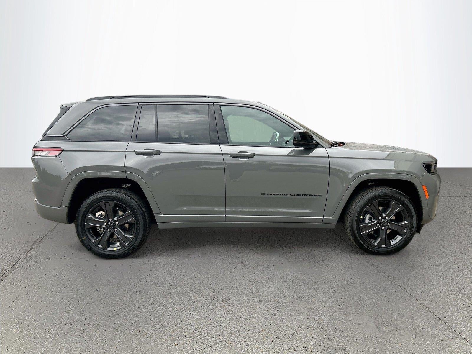 2027 Jeep Grand Cherokee GRAND CHEROKEE LIMITED RESERVE 4X4