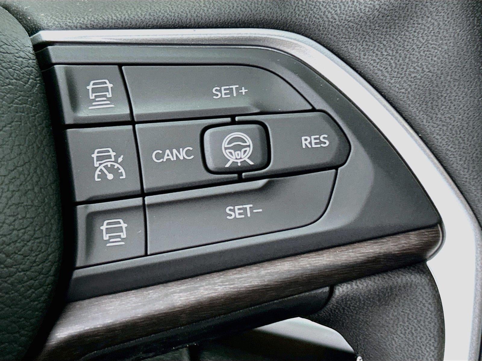 2027 Jeep Grand Cherokee GRAND CHEROKEE LIMITED RESERVE 4X4