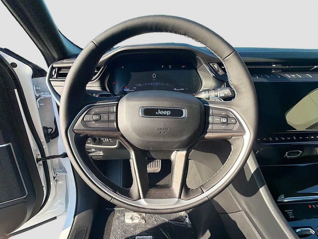 2026 Jeep Grand Cherokee GRAND CHEROKEE LIMITED RESERVE 4X4