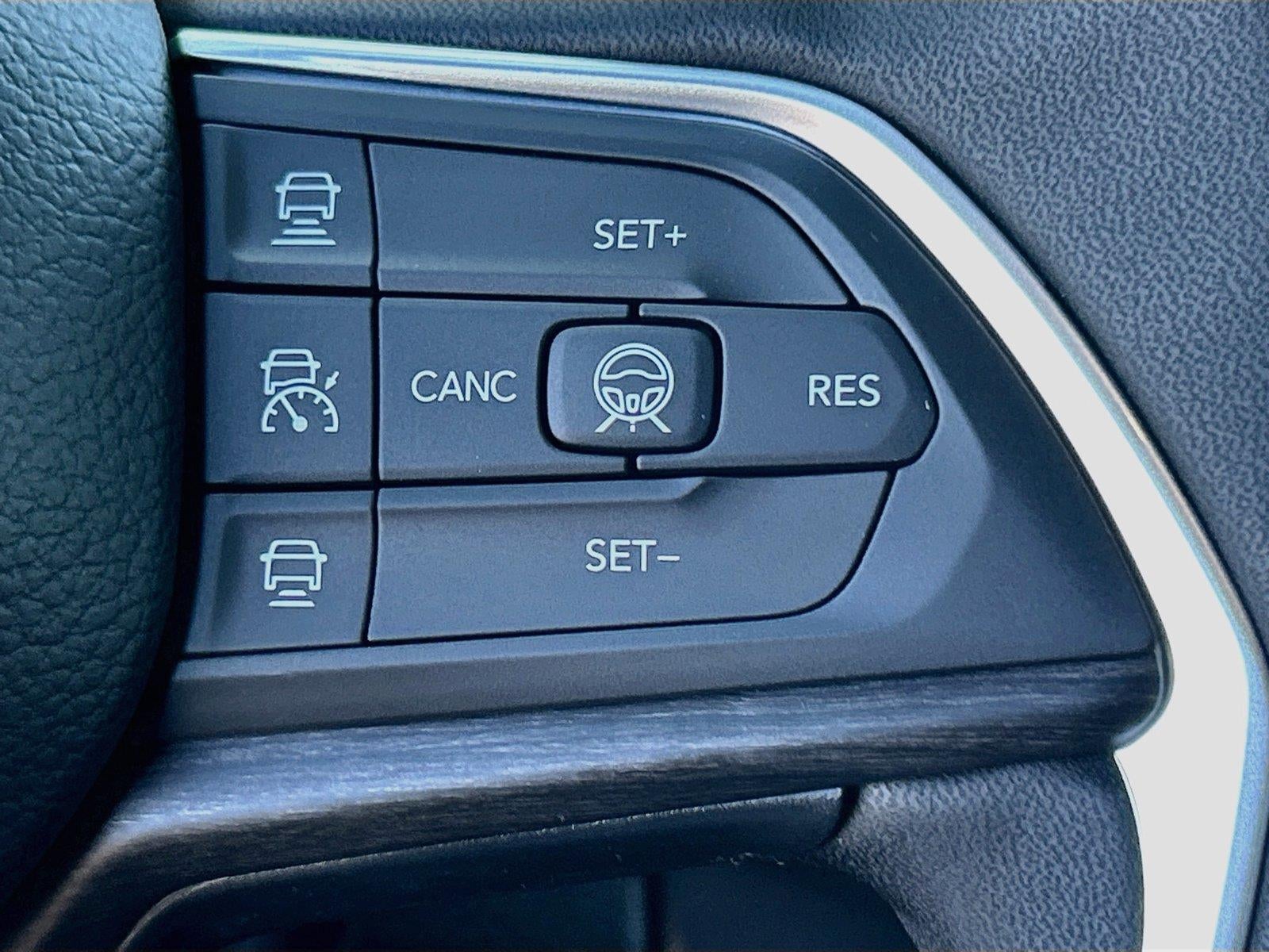 2027 Jeep Grand Cherokee GRAND CHEROKEE LIMITED RESERVE 4X4