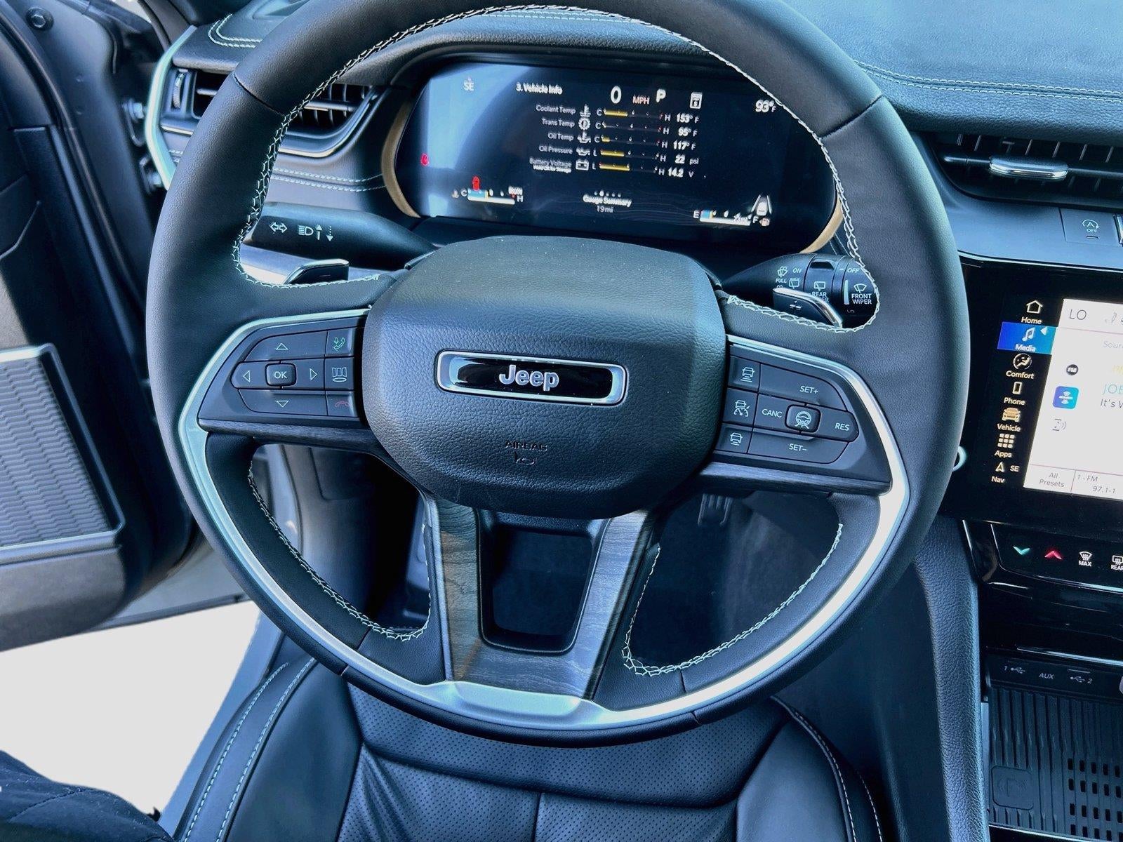 2027 Jeep Grand Cherokee GRAND CHEROKEE LIMITED RESERVE 4X4