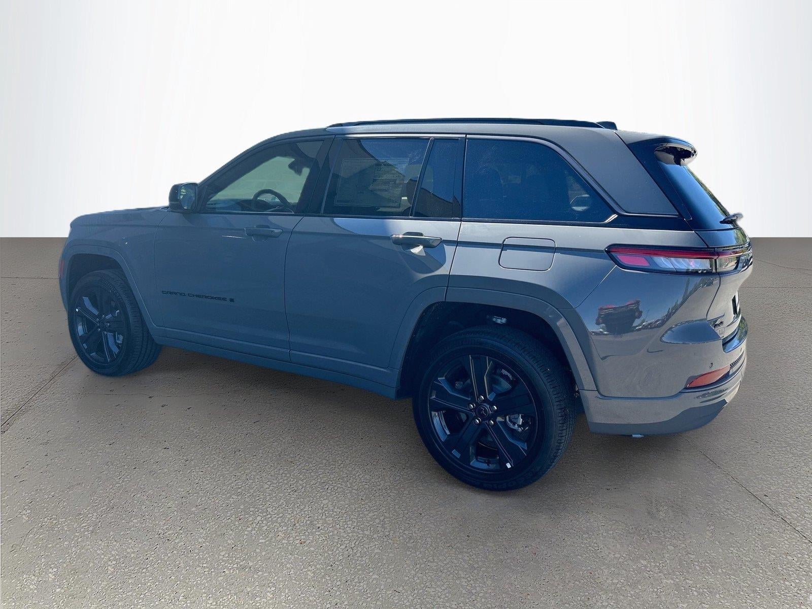 2027 Jeep Grand Cherokee GRAND CHEROKEE LIMITED RESERVE 4X4