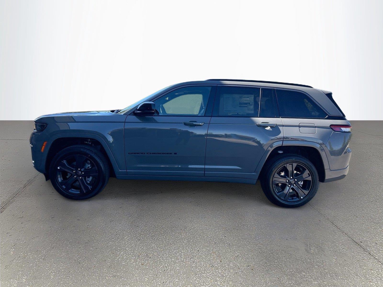 2027 Jeep Grand Cherokee GRAND CHEROKEE LIMITED RESERVE 4X4
