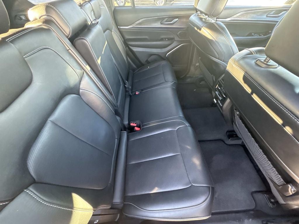 2023 Jeep Grand Cherokee Overland 4x4