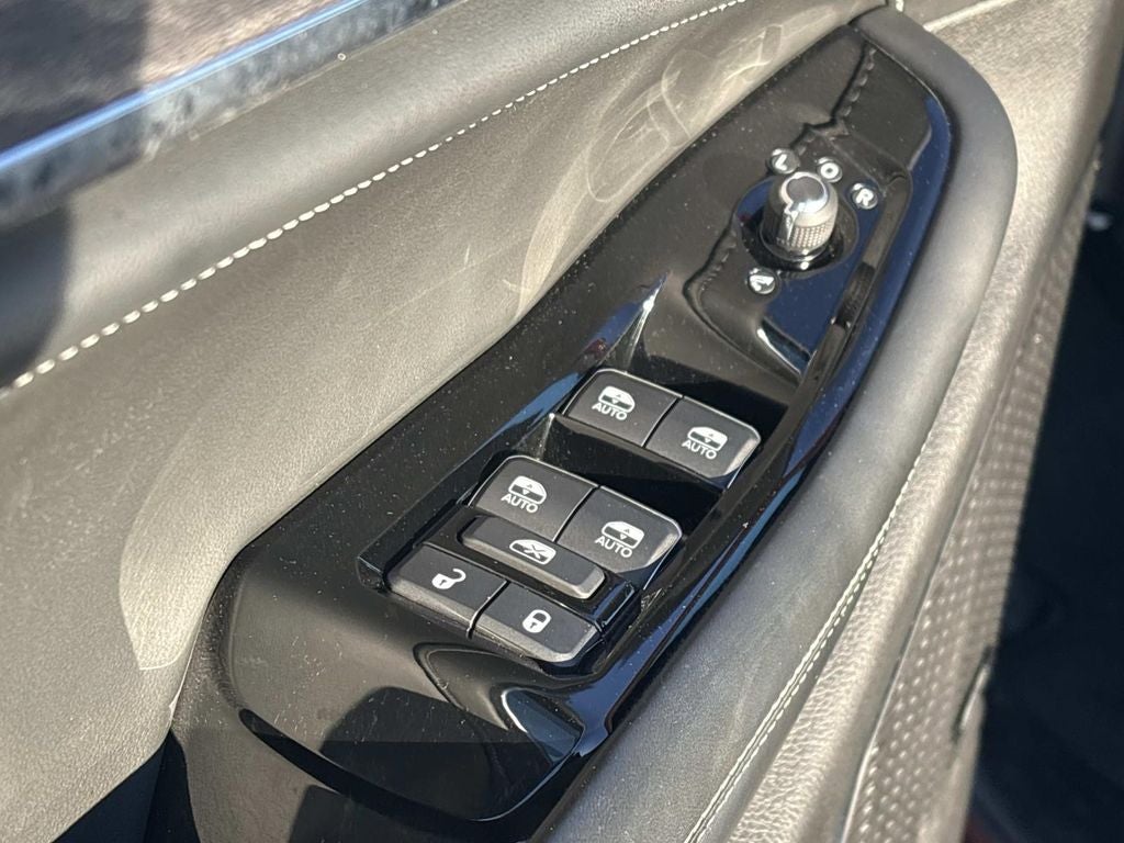 2023 Jeep Grand Cherokee Overland 4x4