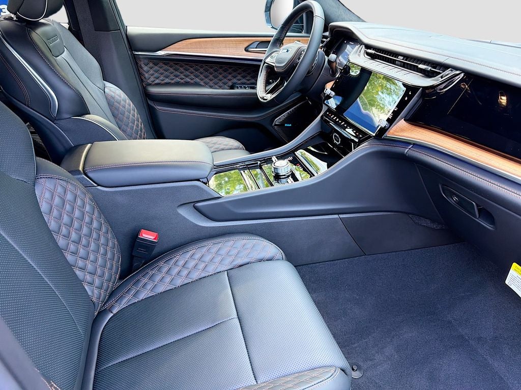 2026 Jeep Grand Cherokee GRAND CHEROKEE SUMMIT 4X4