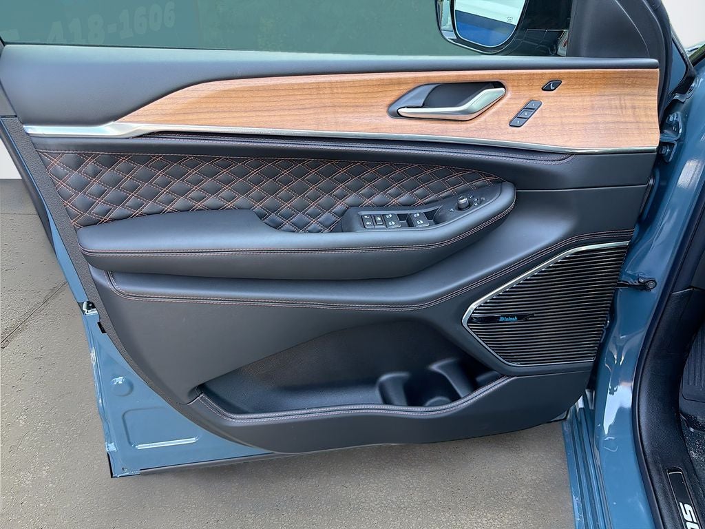 2026 Jeep Grand Cherokee GRAND CHEROKEE SUMMIT 4X4