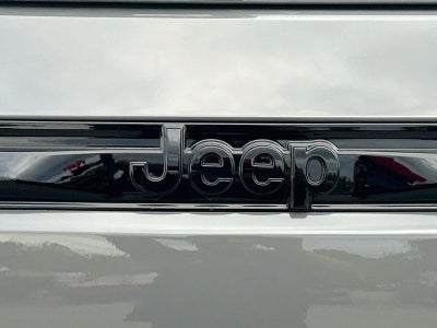 2027 Jeep Grand Cherokee GRAND CHEROKEE SUMMIT 4X4