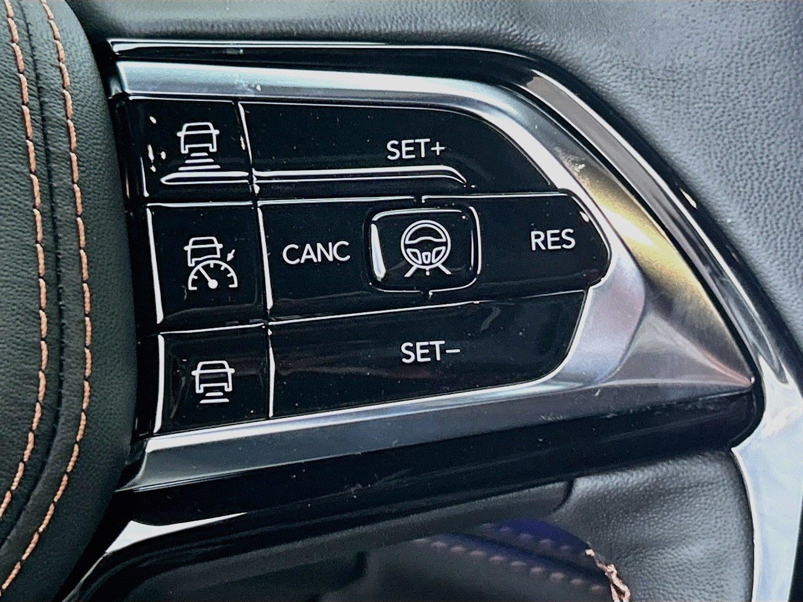 2027 Jeep Grand Cherokee GRAND CHEROKEE SUMMIT 4X4