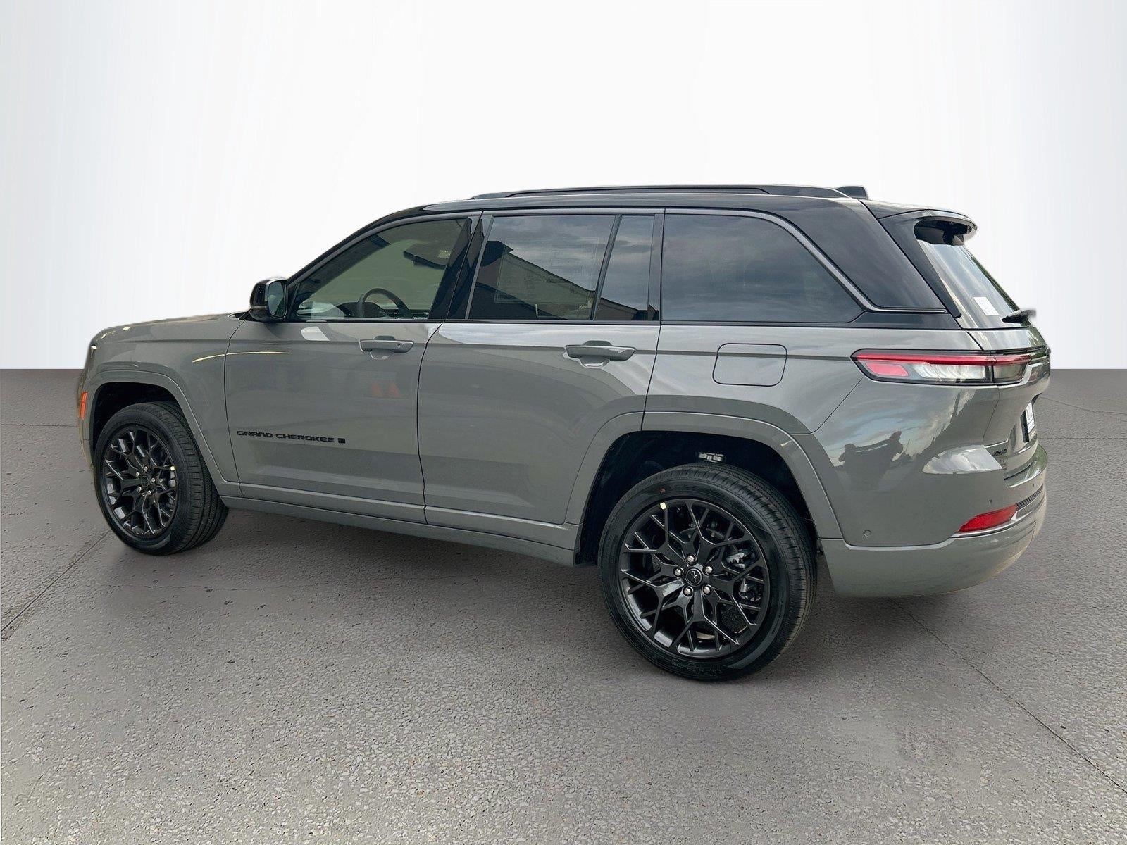 2027 Jeep Grand Cherokee GRAND CHEROKEE SUMMIT 4X4