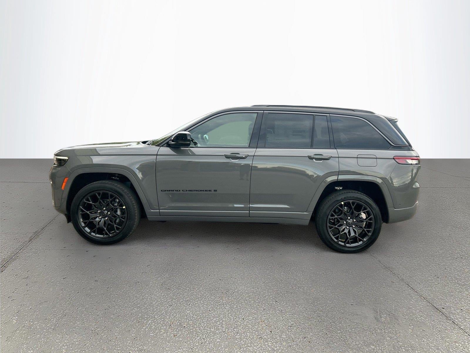 2027 Jeep Grand Cherokee GRAND CHEROKEE SUMMIT 4X4