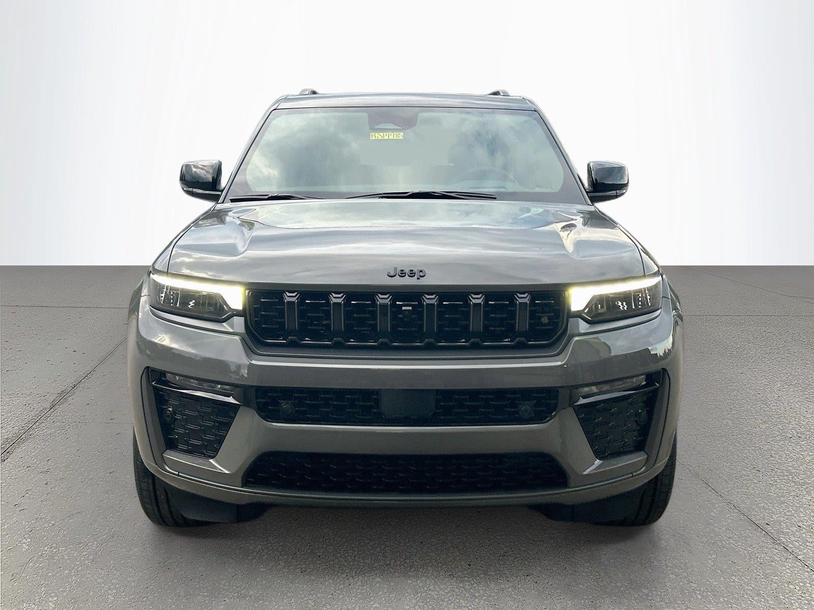 2027 Jeep Grand Cherokee GRAND CHEROKEE SUMMIT 4X4