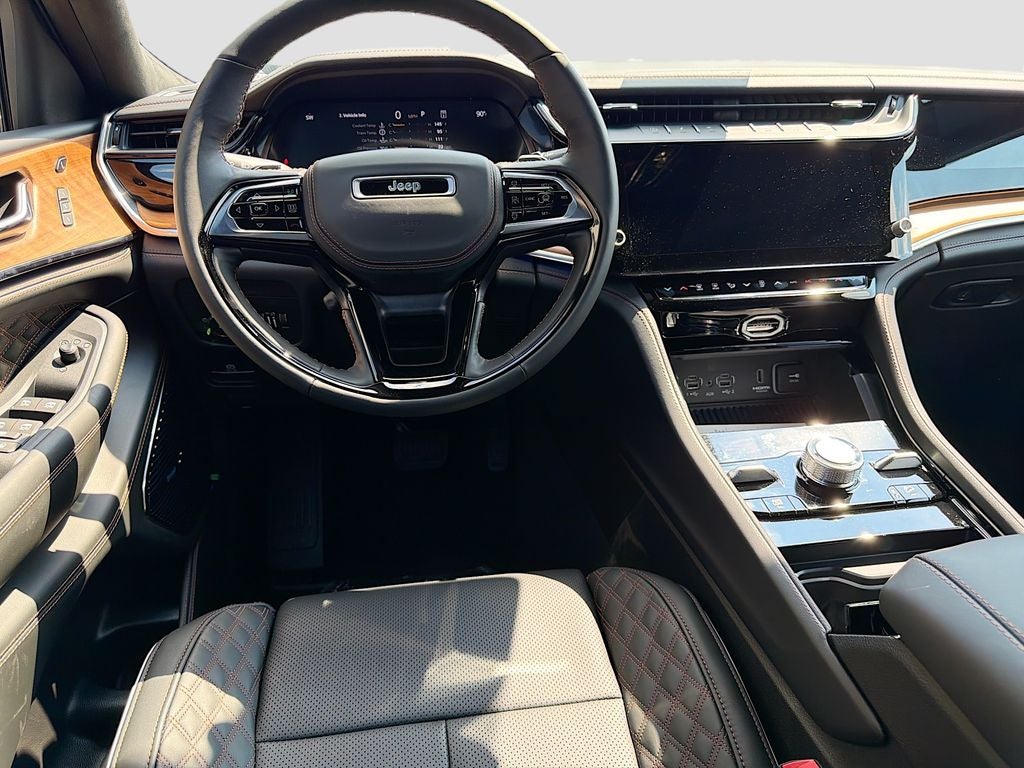 2026 Jeep Grand Cherokee GRAND CHEROKEE SUMMIT 4X4