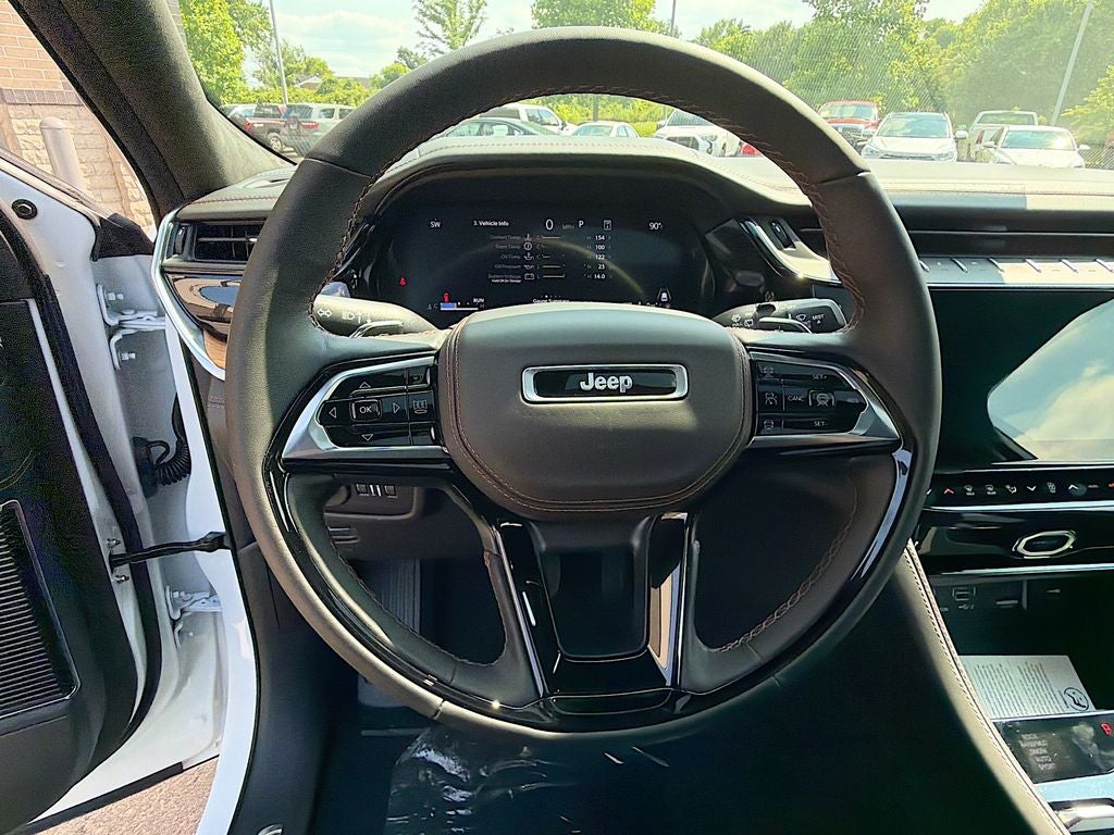 2026 Jeep Grand Cherokee GRAND CHEROKEE SUMMIT 4X4