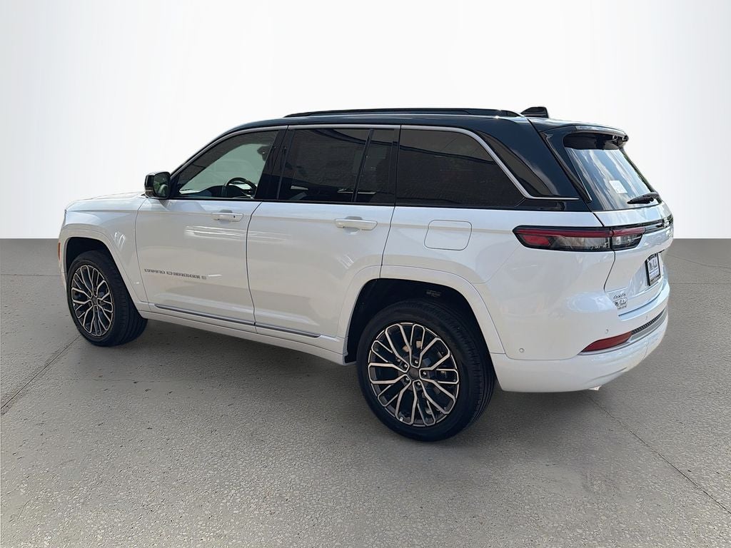 2026 Jeep Grand Cherokee GRAND CHEROKEE SUMMIT 4X4