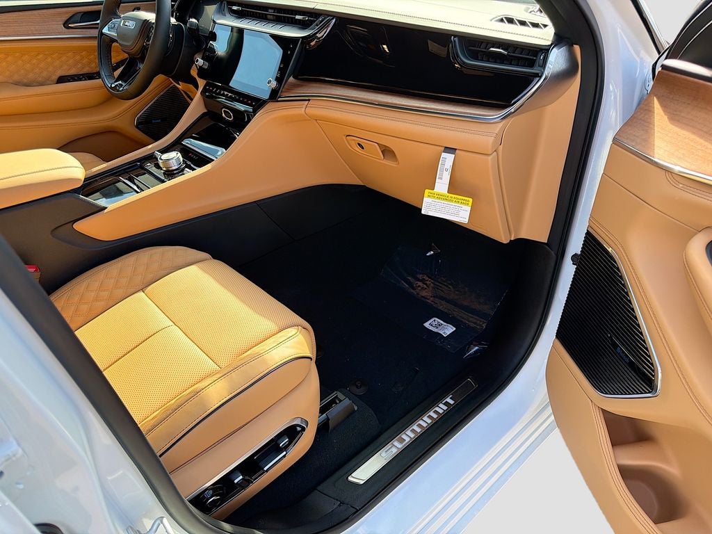 2026 Jeep Grand Cherokee GRAND CHEROKEE SUMMIT 4X4