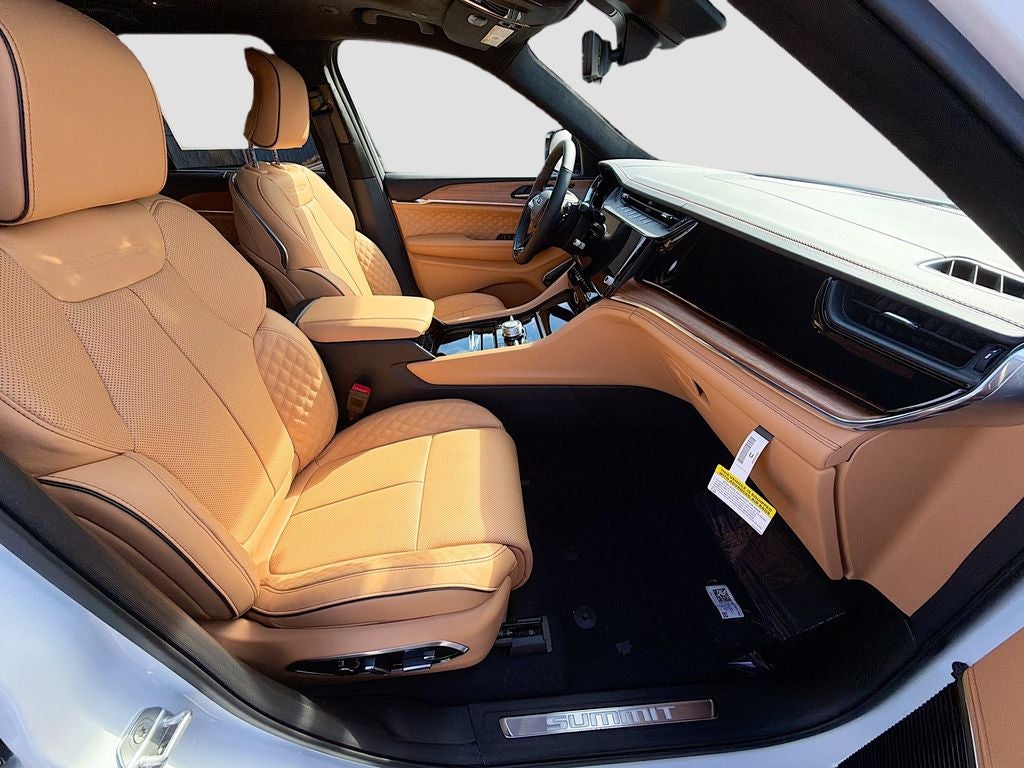 2026 Jeep Grand Cherokee GRAND CHEROKEE SUMMIT 4X4