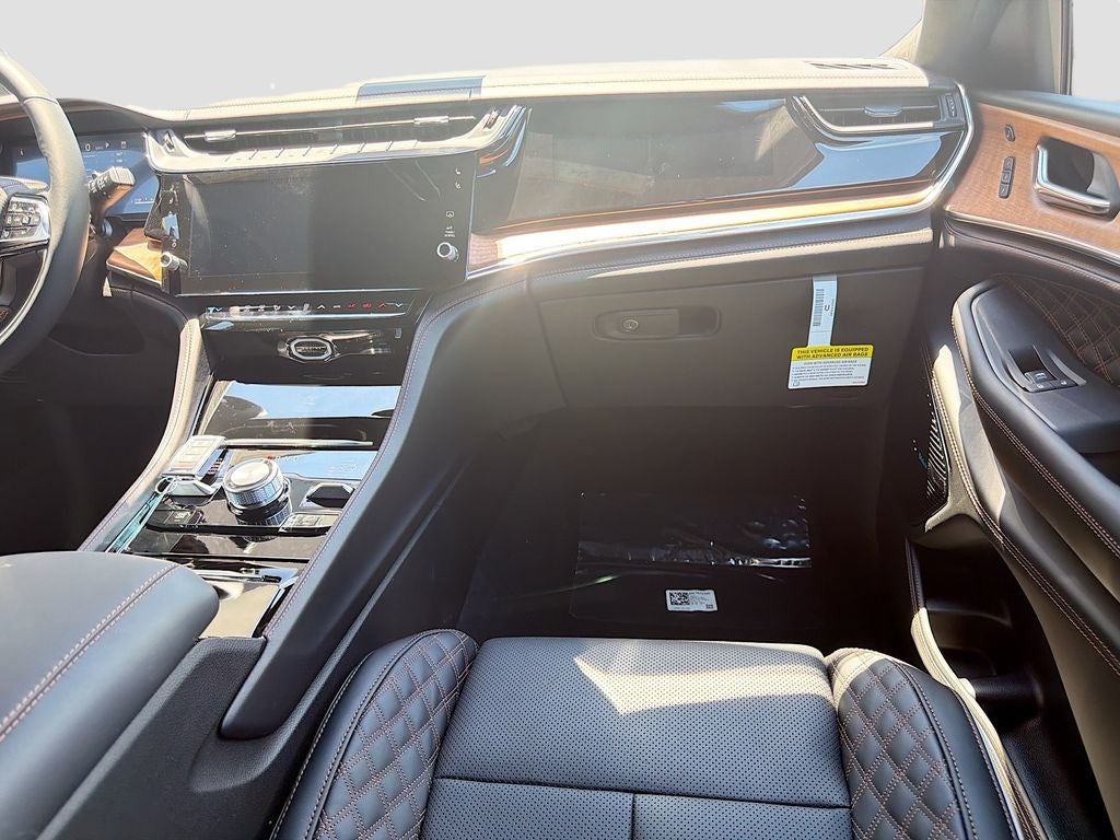 2026 Jeep Grand Cherokee GRAND CHEROKEE SUMMIT 4X4