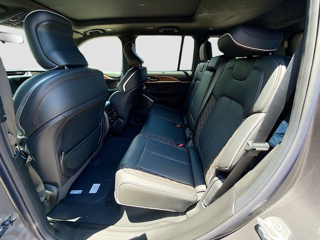 2026 Jeep Grand Cherokee GRAND CHEROKEE SUMMIT 4X4