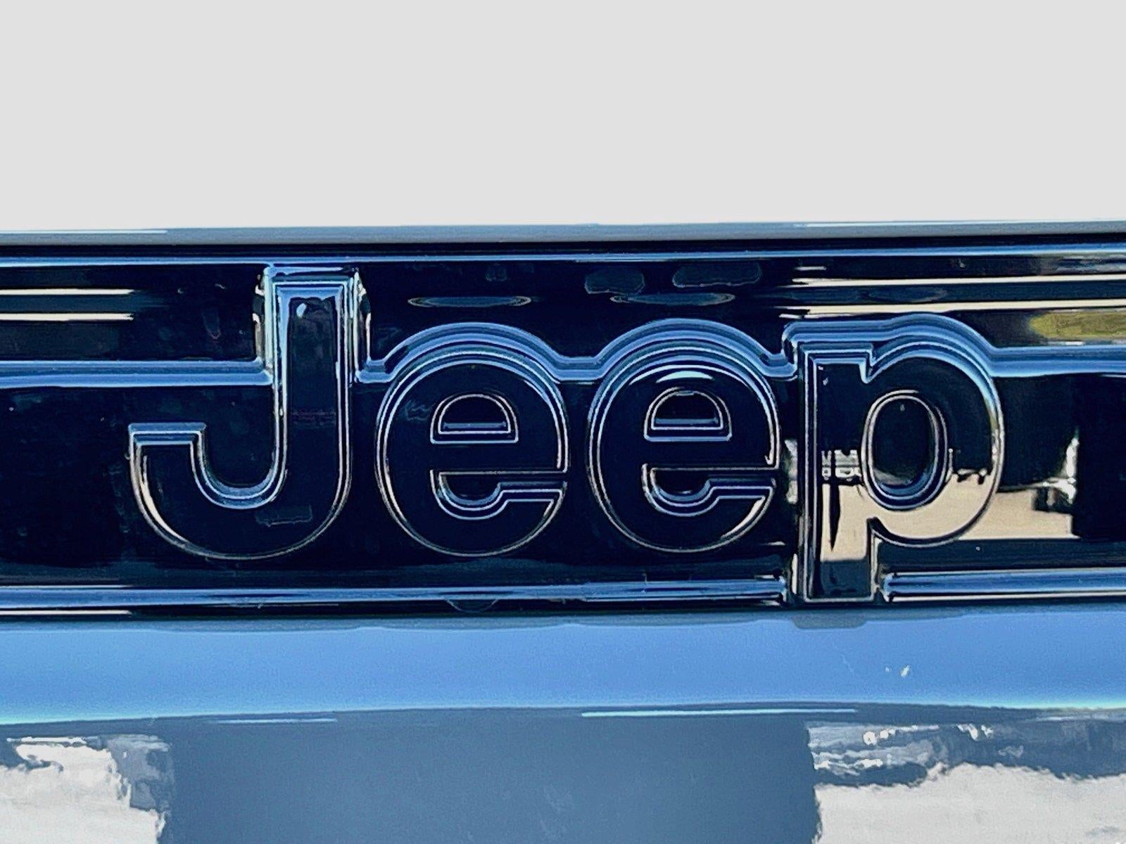 2027 Jeep Grand Cherokee GRAND CHEROKEE SUMMIT 4X4