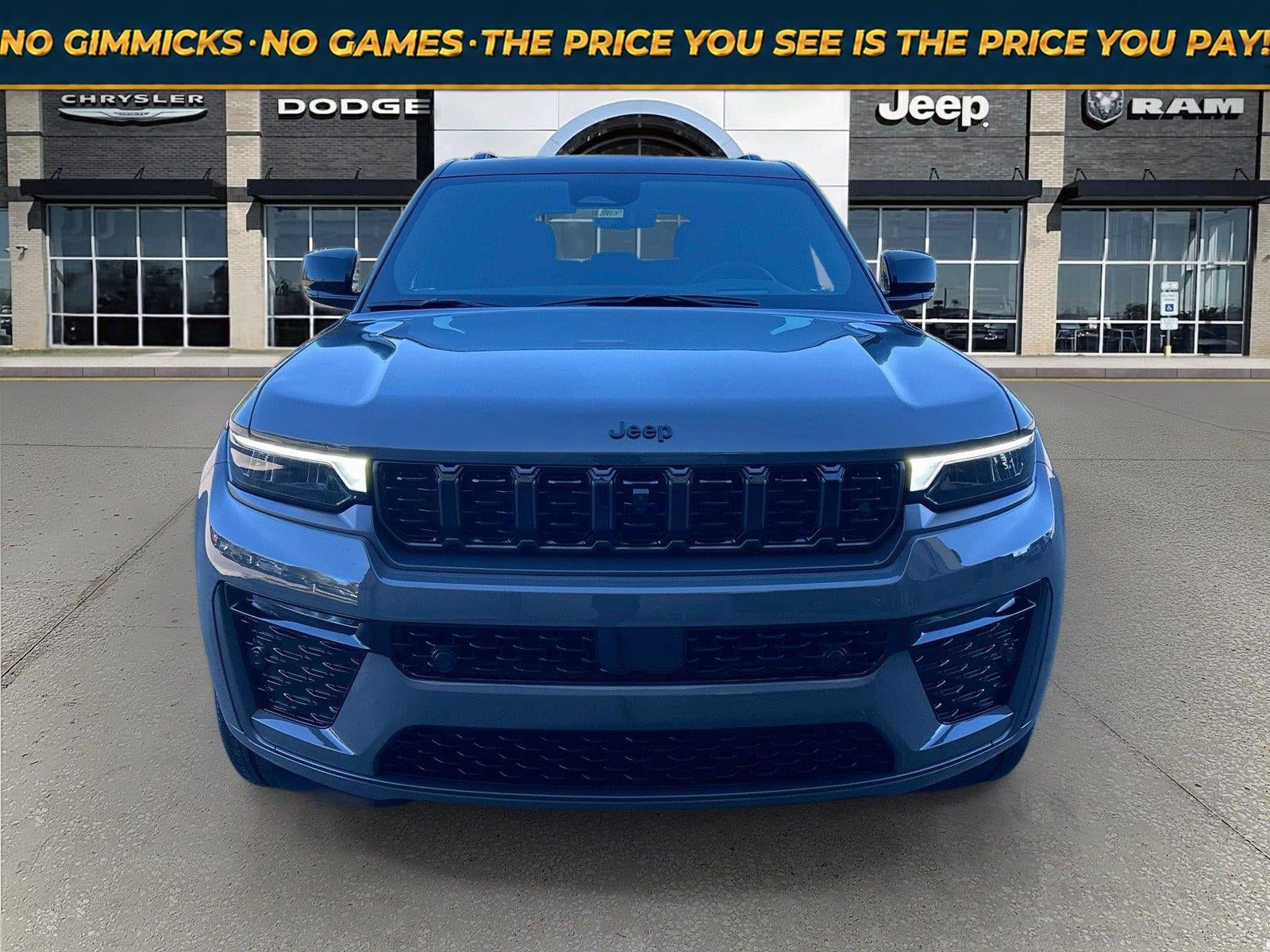 2027 Jeep Grand Cherokee GRAND CHEROKEE SUMMIT 4X4