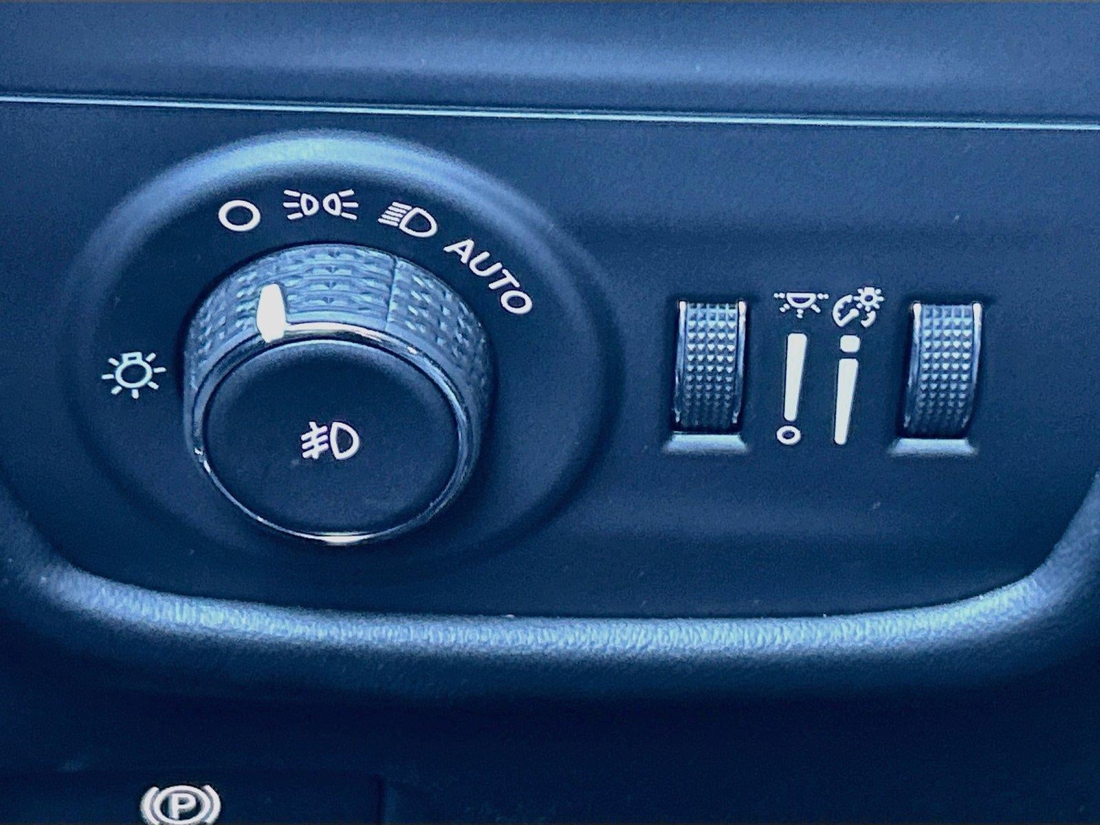 2027 Jeep Grand Cherokee GRAND CHEROKEE SUMMIT 4X4