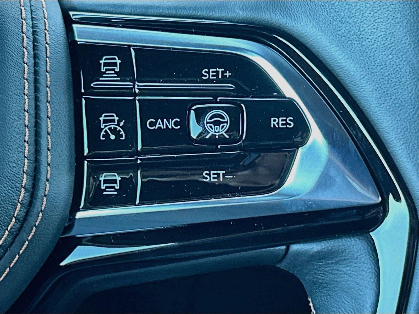 2027 Jeep Grand Cherokee GRAND CHEROKEE SUMMIT 4X4