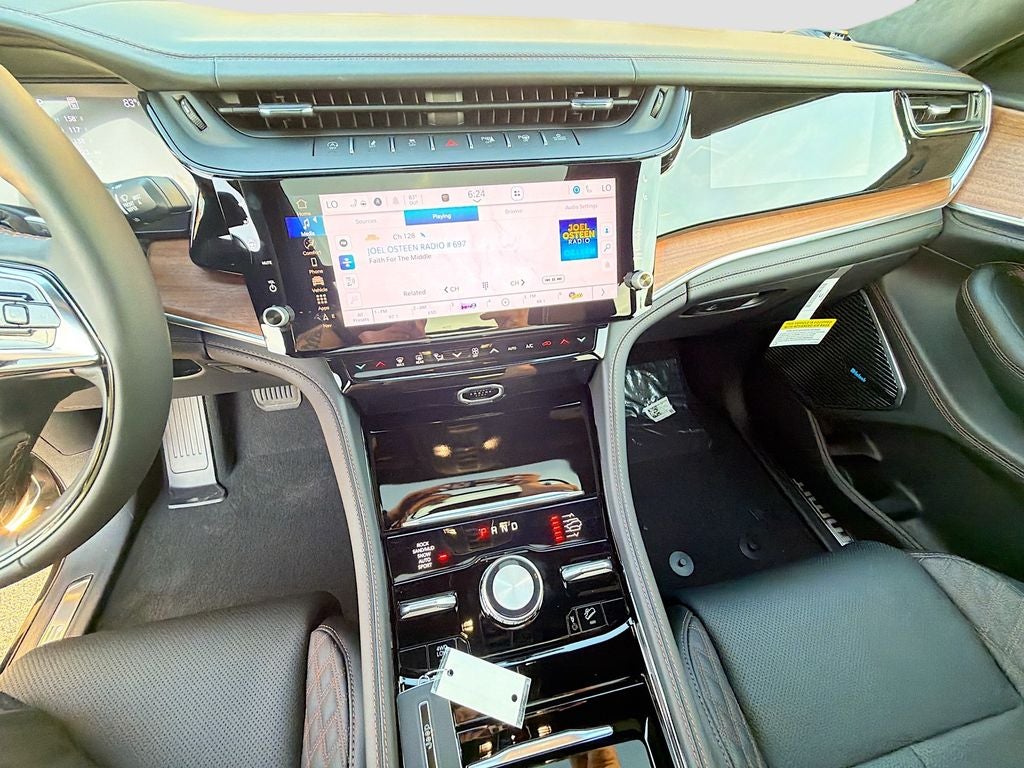 2026 Jeep Grand Cherokee GRAND CHEROKEE SUMMIT 4X4