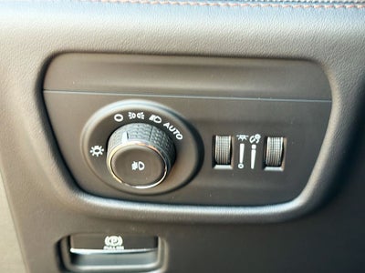 2026 Jeep Grand Cherokee GRAND CHEROKEE SUMMIT 4X4