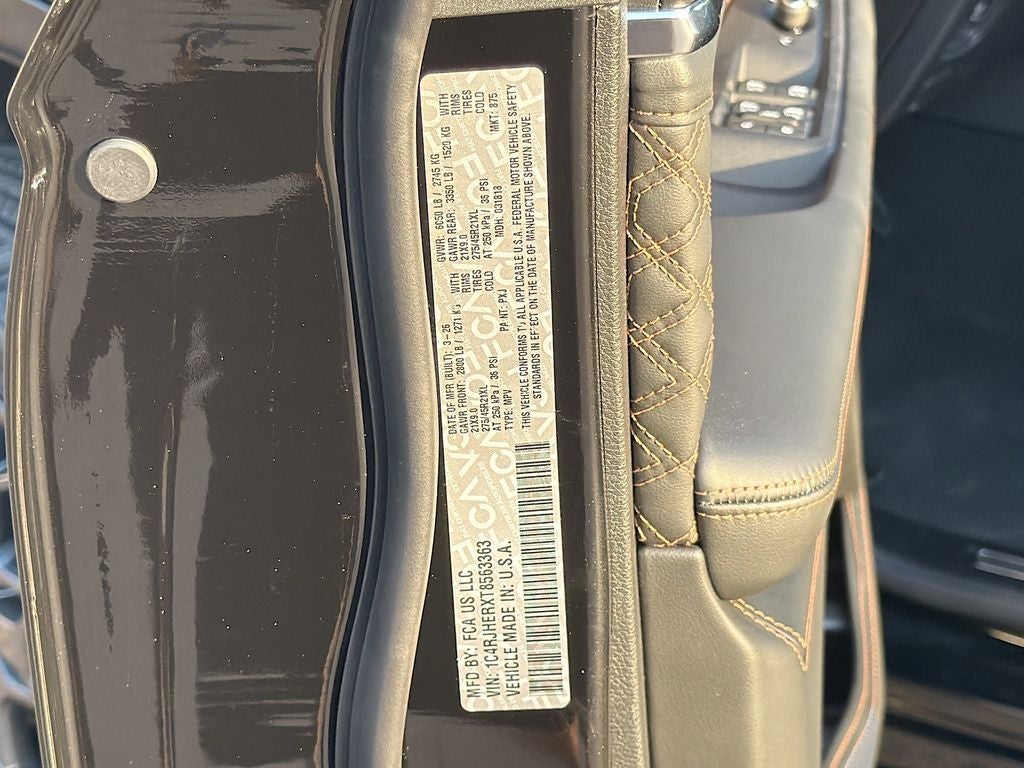 2026 Jeep Grand Cherokee GRAND CHEROKEE SUMMIT 4X4