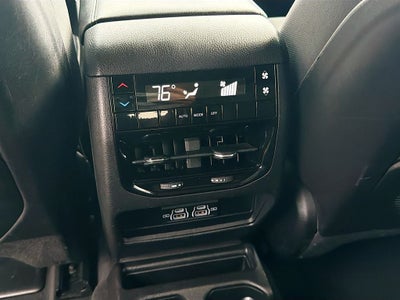2023 Jeep Grand Cherokee L Laredo 4x2